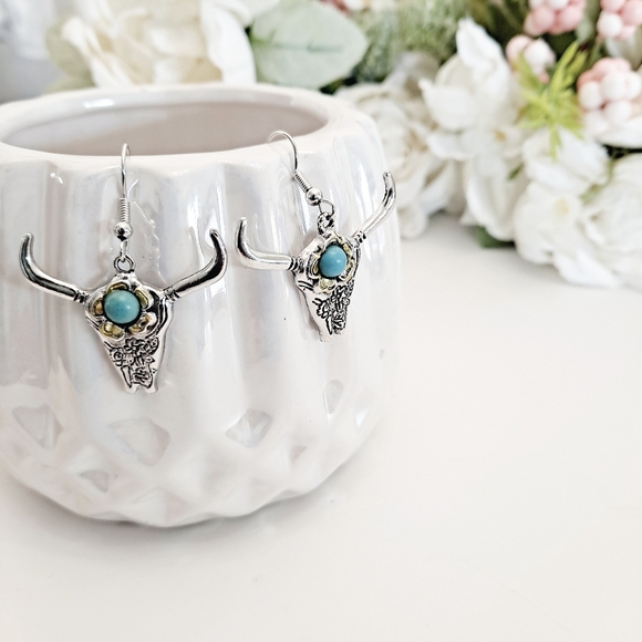 Boho longhorn western turquoise beaded earrings - Picture 4 of 11